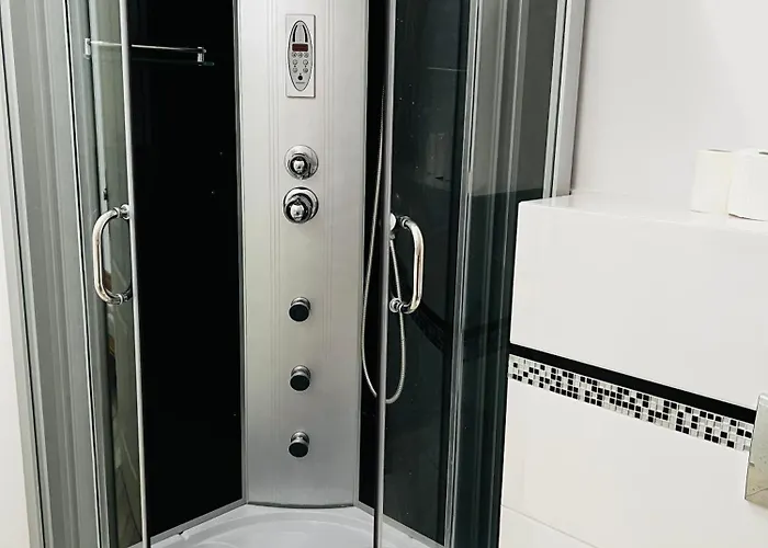 Pilawski Dwor * Pilawa (Lower Silesia)